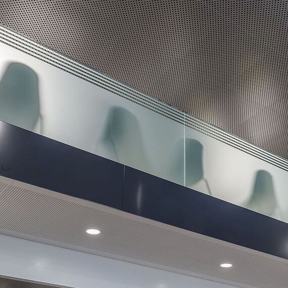 Glasbrüstungen Mercedes Benz Schlieren
