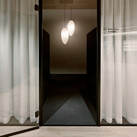 Glastrennwand SWISS First Class Lounge