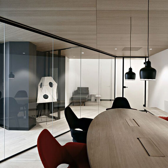 Glastrennwand SWISS First Class Lounge