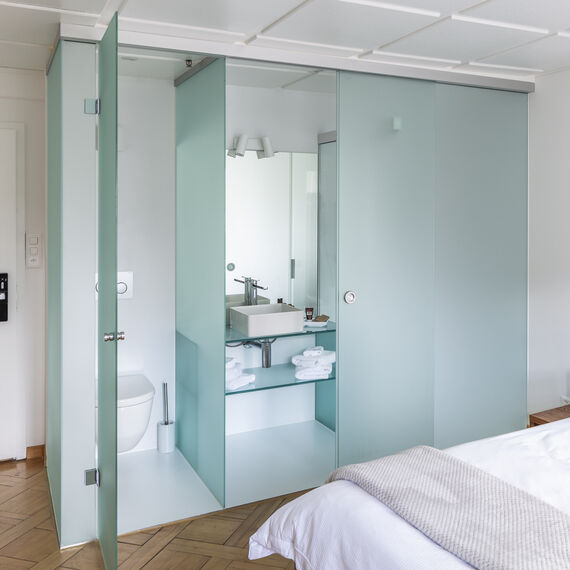 Hotelbad ganzflächig satiniert